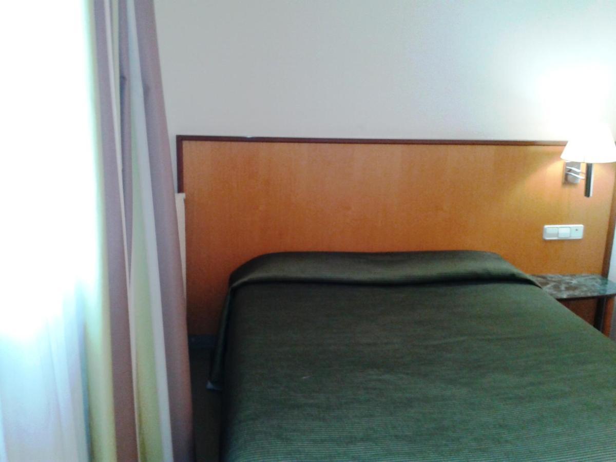 Hostal Meson Pepa Логроньо Экстерьер фото